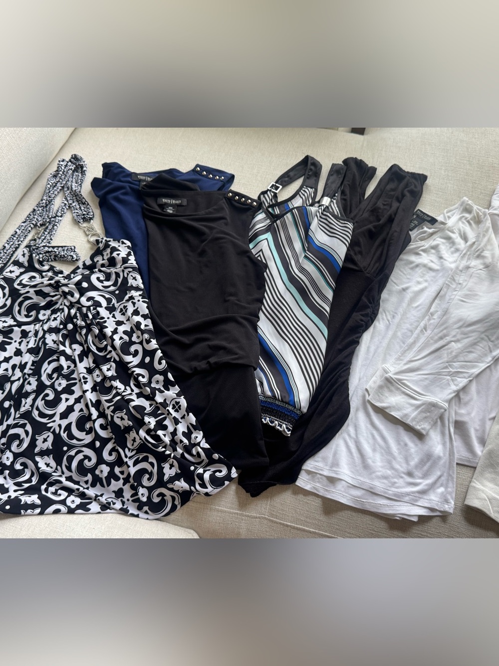 White House/Black Market Bebe Women’s Shirt Tank Tops Lot of 8 XXS/XS